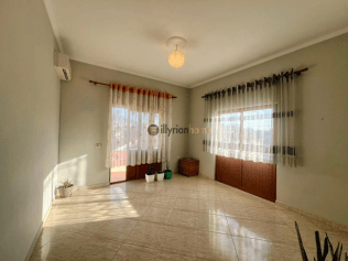 Apartament Qira Fresk